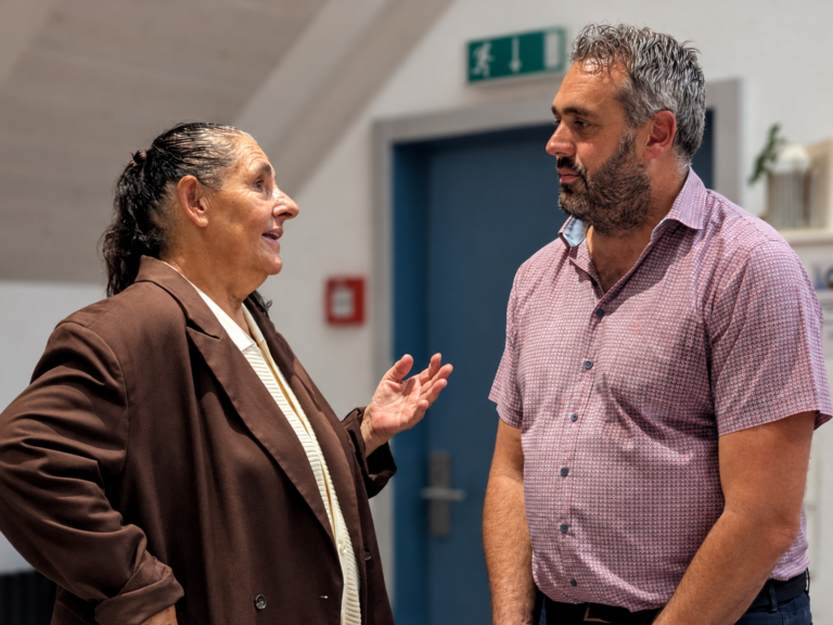 Jacqueline Badran im Gespräch am Vortragsabend der SP Sargans und Umgebung.